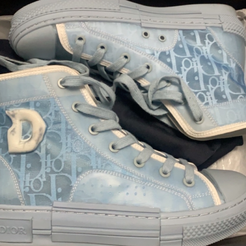 Dior Chucks. Only worn three times . With dior box
